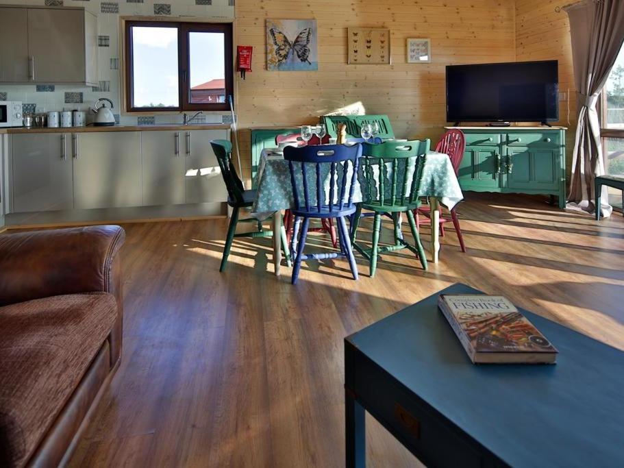 Lakeside Fishing Lodges بوسطن المظهر الخارجي الصورة