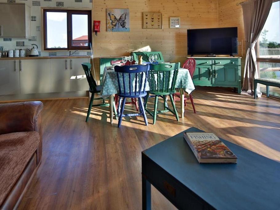 Lakeside Fishing Lodges بوسطن المظهر الخارجي الصورة